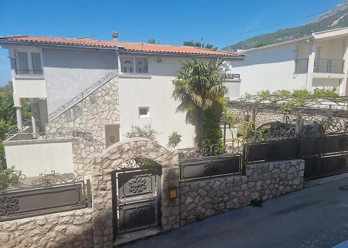 Apartmani Mina
